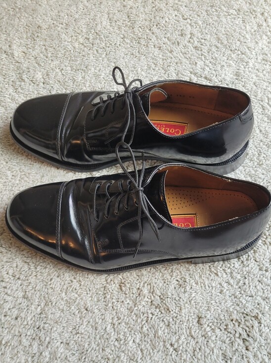 Cole Haan Dress Shoe, Patton Leather &  Good Looking. Excellent Condition 8 1/2
